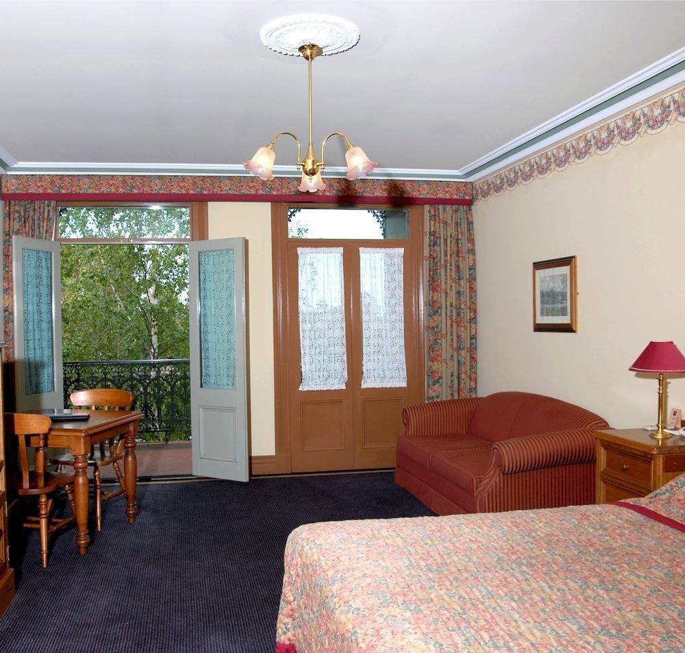 Motel The Terrace At The Settlement Cranbourne Esterno foto
